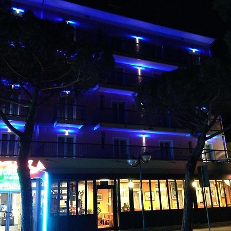 Hotel Storione 리도 디 예솔로 외부 사진