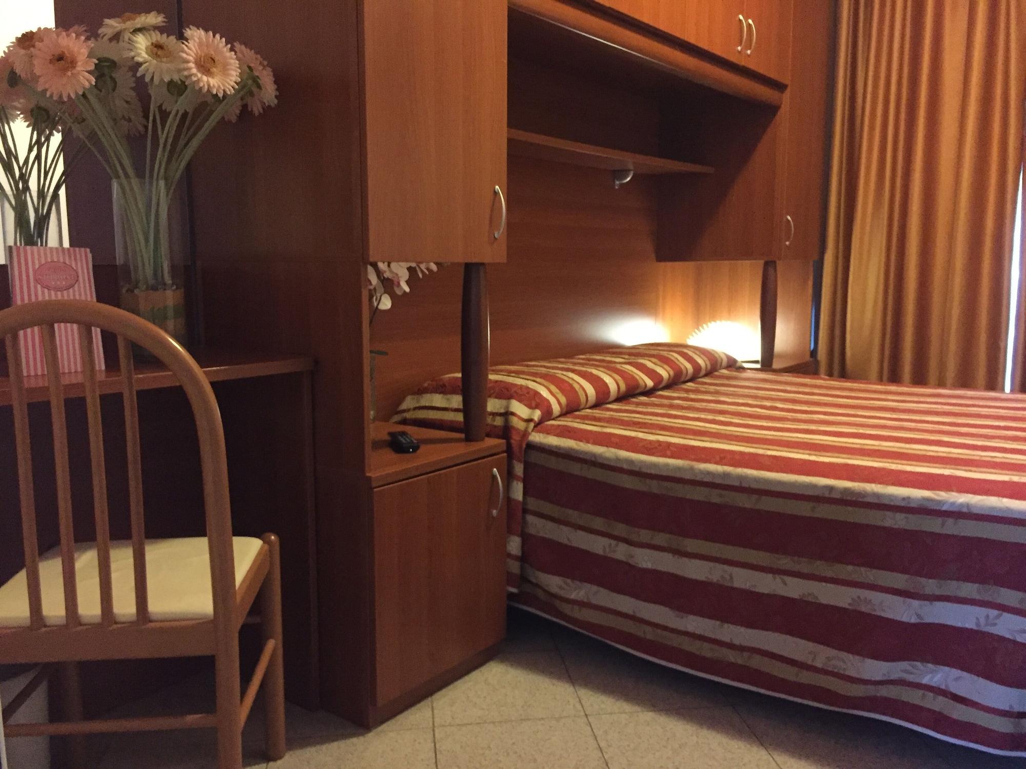 Hotel Storione 리도 디 예솔로 외부 사진